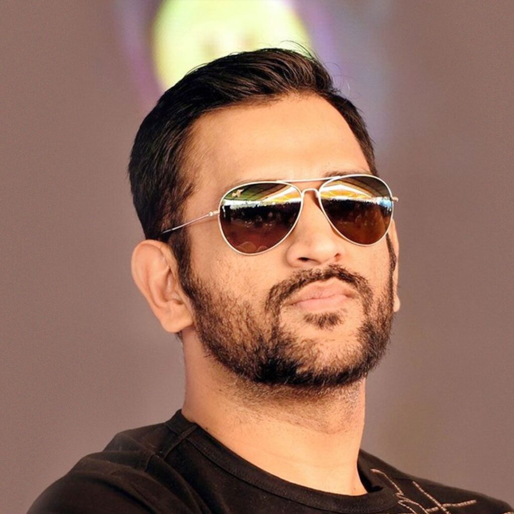 MS Dhoni, MS Dhoni Information in Marathi